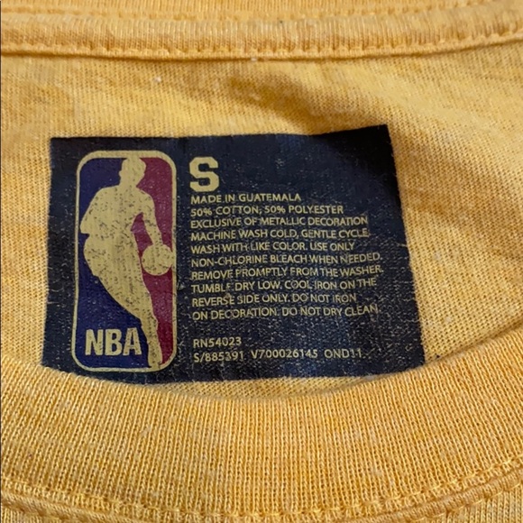 Distressed Lakers tee - Picture 3 of 3